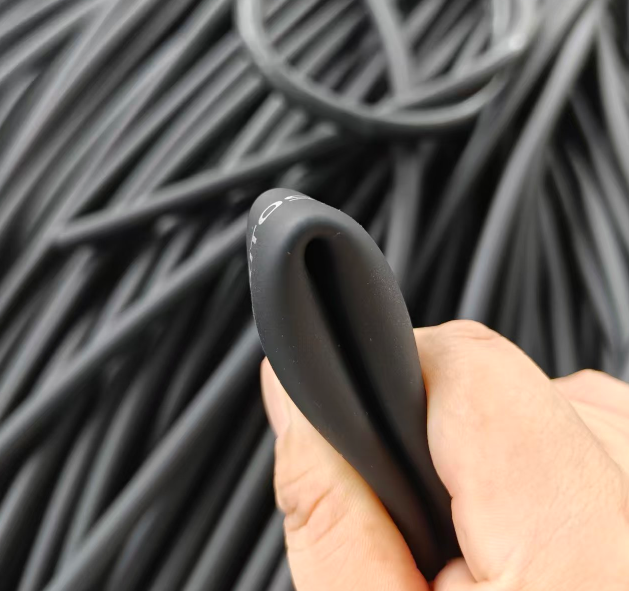 hookah pipe hose flexibility and anti-kink optimization: bend radius tests silicone shisha hose